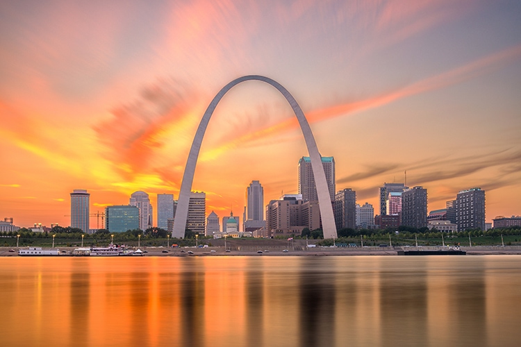 St.,Louis,,Missouri,,Usa,Downtown,Cityscape,On,The,River,At St. Louis