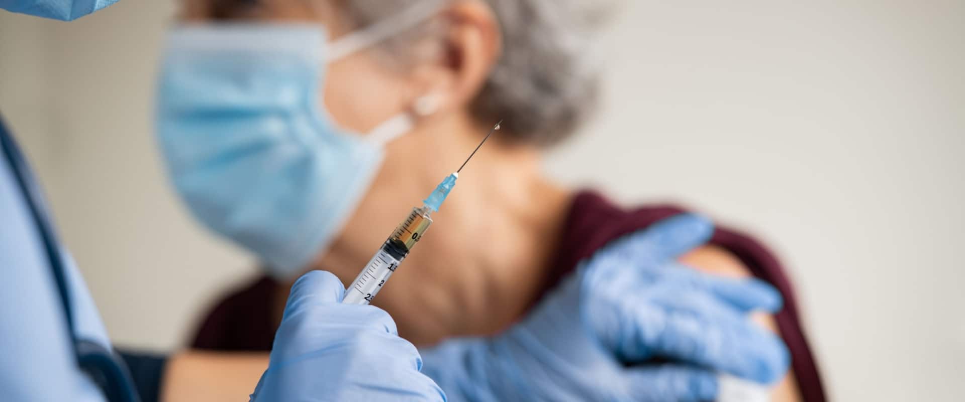 Prevalence of New-Onset Tinnitus After COVID-19 Vaccination with Comparison to Other Vaccinations (Rido/shutterstock.com)