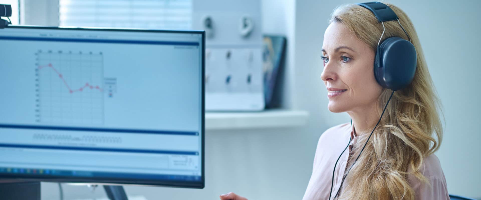 Otoacoustic Emissions Hearing Screenings Via Your Smartphone (mytro Zinkevych/shutterstock.com)