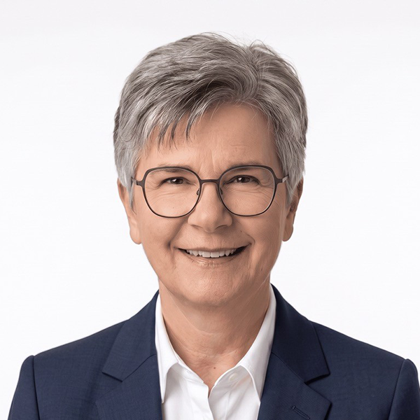 Carrie Meyer -- Headshot
