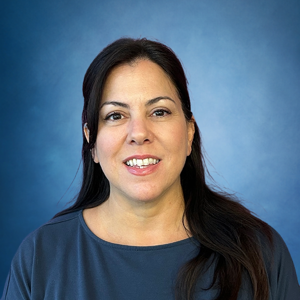 Erin_Reyes_Headshot