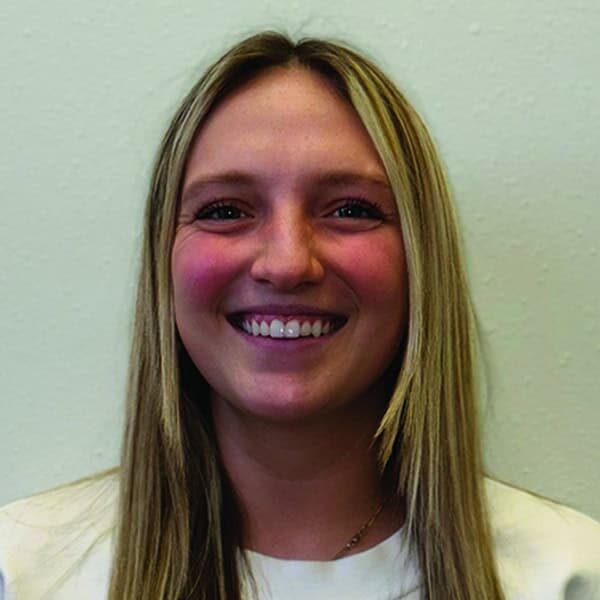 Faith-Stachowski / Headshot