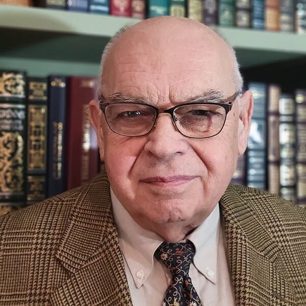 Pawel Jastreboff - Headshot