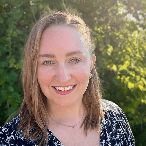 Julie Jones-headshot