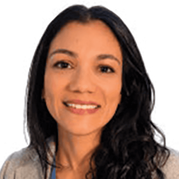 Liz Ramos Fernandez-headshot