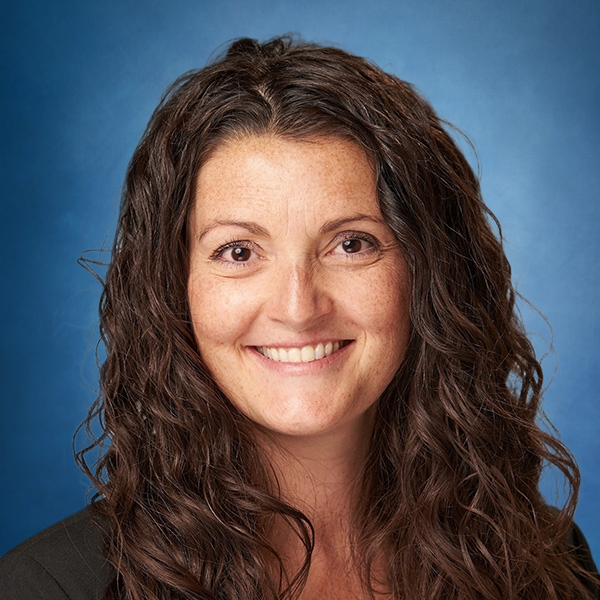 Stephanie_Dumey_Headshot